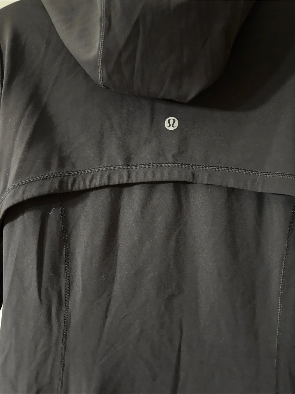 lululemon athletica sleek fitted